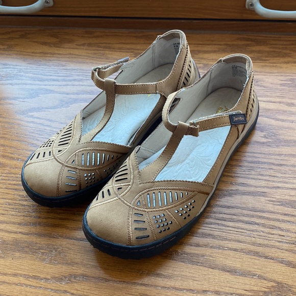 Jambu Shoes - Brand New Jambu Bridget Flat Oatmeal Shoes - Size 9